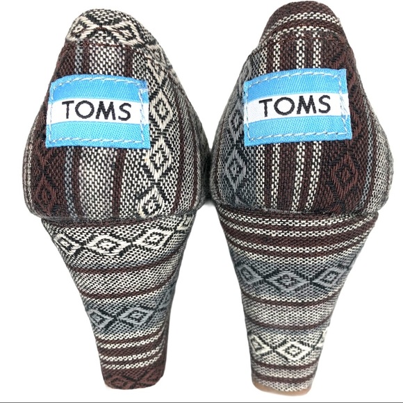 TOMS Calypso Tribal Aztec Boho Print Open Peep Toe Wedge Shoes Women's Size 7 - Picture 4 of 7